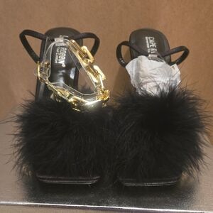 Cape Robbin Black Heels with Gold Chain and Fur